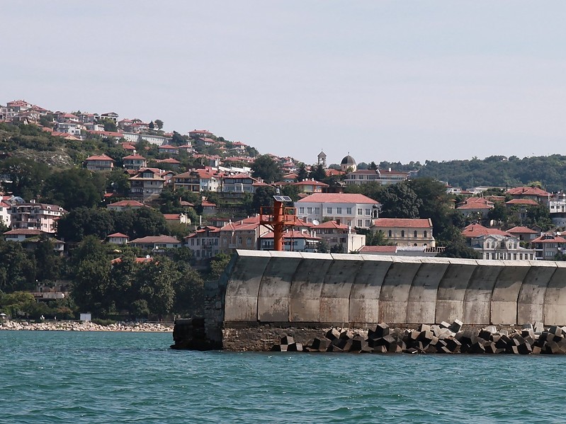 Port of Balchik Breakwater Head light
Keywords: Balchik;Bulgaria;Black sea