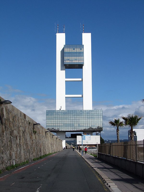 Galicia / La Coruna VTS tower
Keywords: Spain;Atlantic ocean;Galicia;Vessel Traffic Service