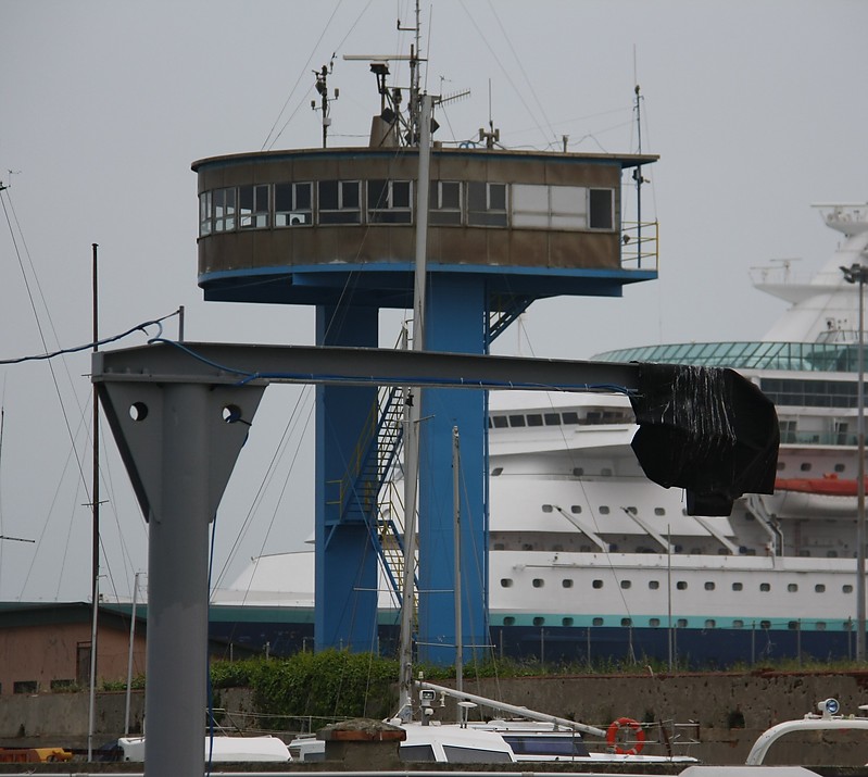 Porto di Livorno Vessel Traffic Service
Keywords: Livorno;Italy;Tyrrhenian Sea;Tuscan;Vessel Traffic Service