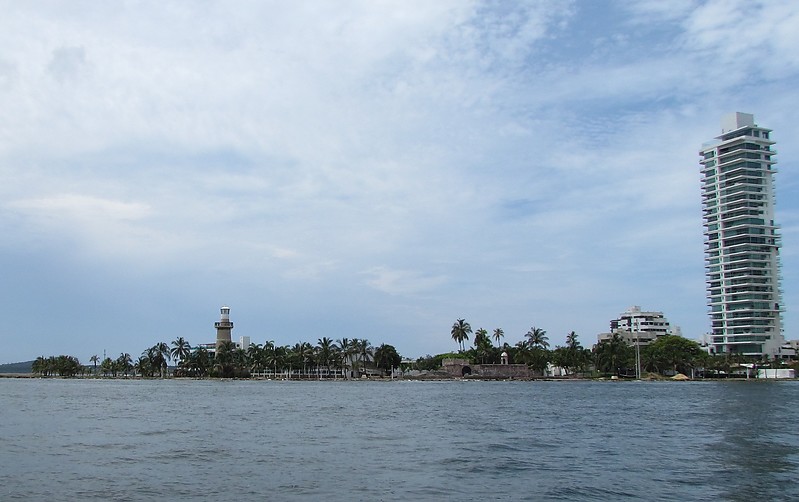 Cartagena / Punta Castillo Grande Lighthouse
Keywords: Cartagena;Colombia;Caribbean sea