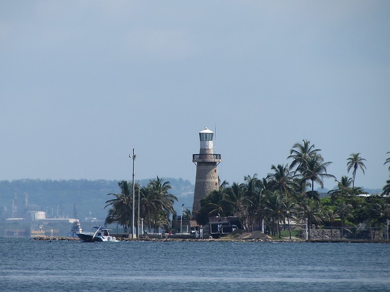 CARTAGENA - Punta Castillo Grande Lighthouse
Keywords: Cartagena;Colombia;Caribbean sea