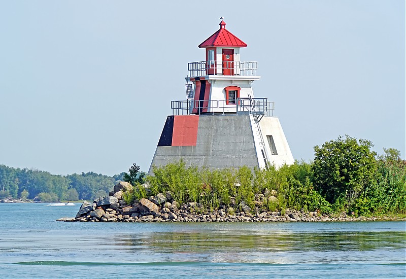 Quebec /  Île du Moine Range Front lighthouse
Author of the photo: [url=https://www.flickr.com/photos/archer10/] Dennis Jarvis[/url]
Keywords: Quebec;Canada;Saint Lawrence river