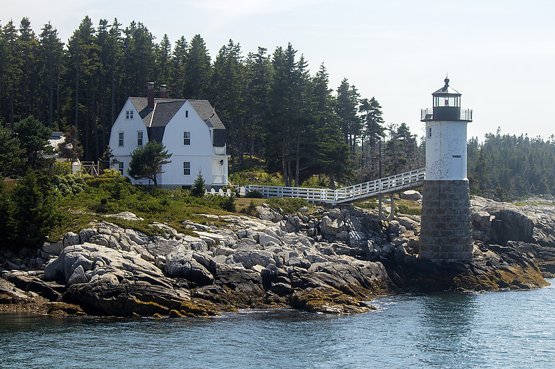 Maine / Isle au Haut lighthouse
AKA Robinson Point
Author of the photo: [url=https://jeremydentremont.smugmug.com/]nelights[/url]
Keywords: Maine;United States;Atlantic ocean
