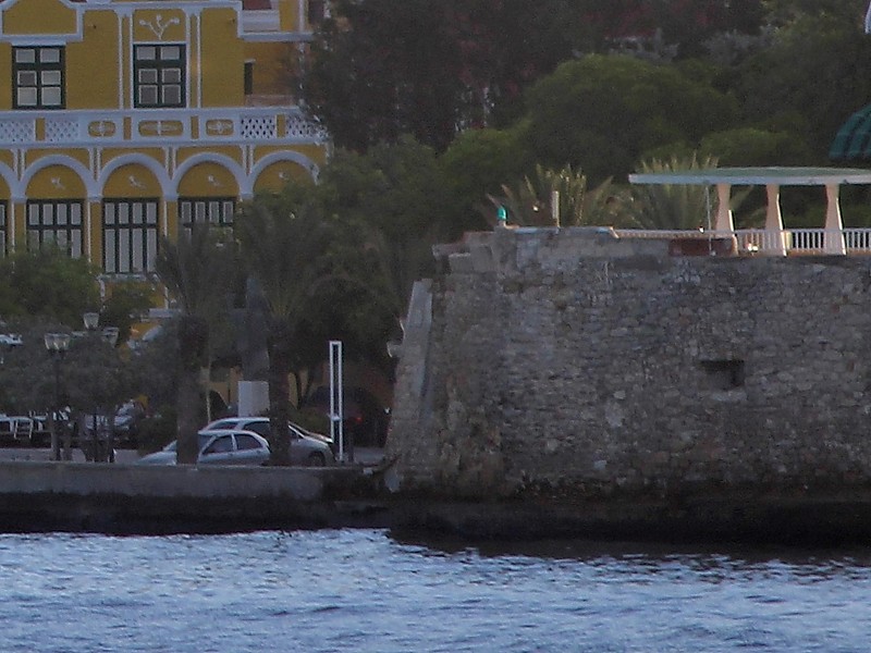 Willemstad Entrance East side light
Green light on the fortress wall
Author of the photo: [url=https://www.flickr.com/photos/bobindrums/]Robert English[/url]
Keywords: Netherlands Antilles;Curacao;Caribbean sea;Willemstad