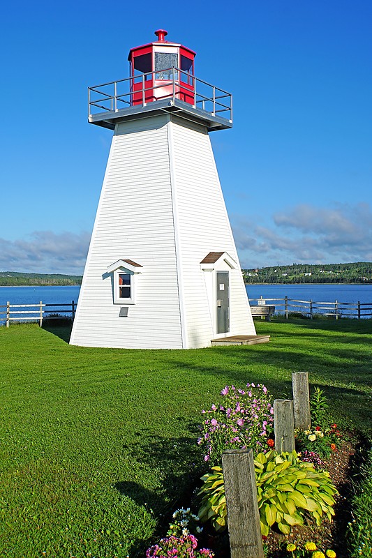 Nova Scotia / Jerome Point Lighthouse
Author of the photo: [url=https://www.flickr.com/photos/archer10/]Dennis Jarvis[/url]
Keywords: Nova Scotia;Canada;Atlantic ocean