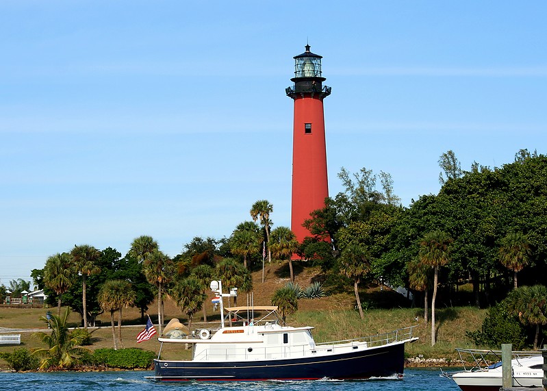 Florida / Jupiter Inlet lighthouse
Author of the photo:[url=https://www.flickr.com/photos/lighthouser/sets]Rick[/url]
Keywords: Florida;Jupiter;United States;Atlantic ocean