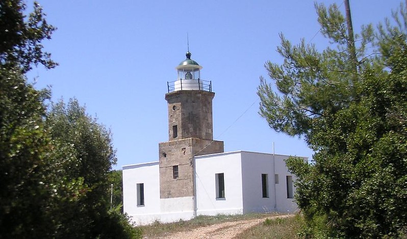 Katakolon Lighthouse
Source of the photo: [url=http://www.faroi.com/]Lighthouses of Greece[/url]

Keywords: Greece;Katakolo;Mediterranean sea