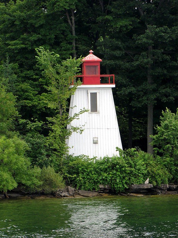 Saint Lawrence river / Knapp Point lighthouse
AKA Brown's Point
Author of the photo: [url=https://www.flickr.com/photos/bobindrums/]Robert English[/url]
Keywords: Saint Lawrence river;Ontario;Canada