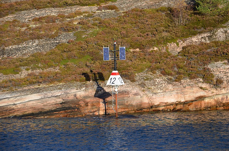 Ytrefjorden / Tjørnøy light
Keywords: Norway;Norwegian sea;Ytrefjorden