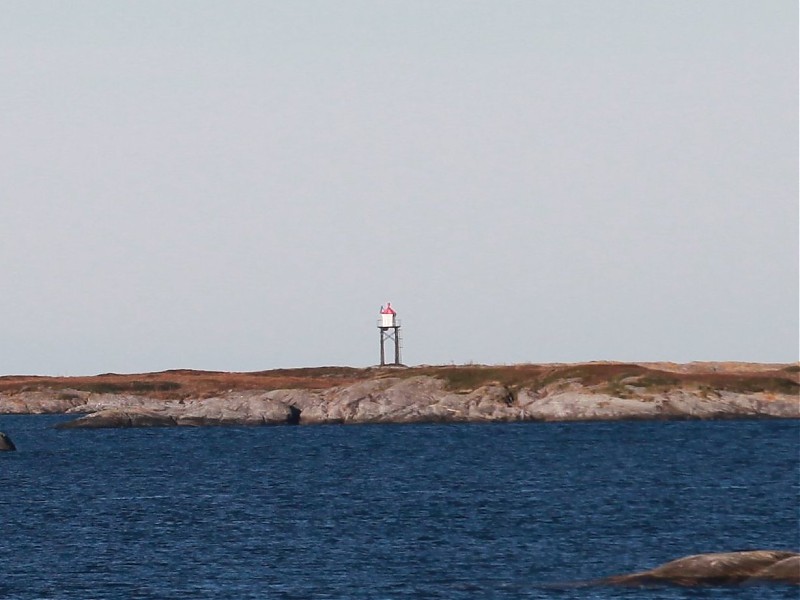 Ytrefjorden / Lyktlangholmen lighthouse
Keywords: Ytrefjord;Trondelag;Norway;Norwegian sea