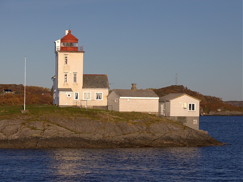 Kristiansund Area / Smöla / Tyrhaug Lighthouse
Keywords: Kristiansund;Norway;Norwegian sea