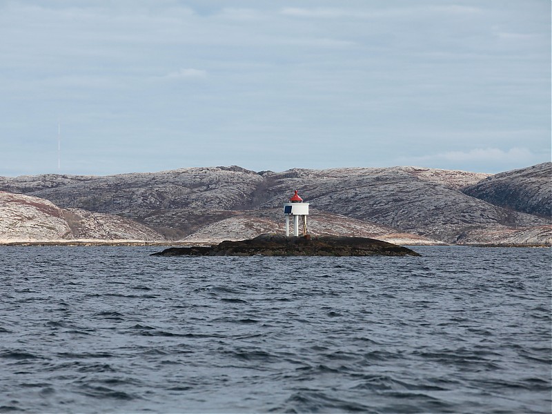 Ytre Vikna/ Sør Hysskjæret light
Keywords: Rorvik;Norway;Norwegian sea;Vikna
