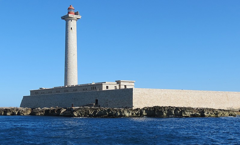 Marseille / Le Planier lighthouse
Author of the photo: [url=https://www.flickr.com/photos/21475135@N05/]Karl Agre[/url]
Keywords: Marseille;France;Mediterranean sea