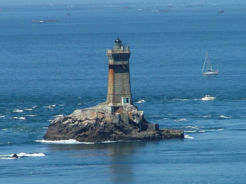 Brittany / Finistere / Raz de Sein / Phare la Vielle
Author of the photo: [url=https://www.flickr.com/photos/larrymyhre/]Larry Myhre[/url]

Keywords: France;Brittany;Bay of Biscay;Offshore