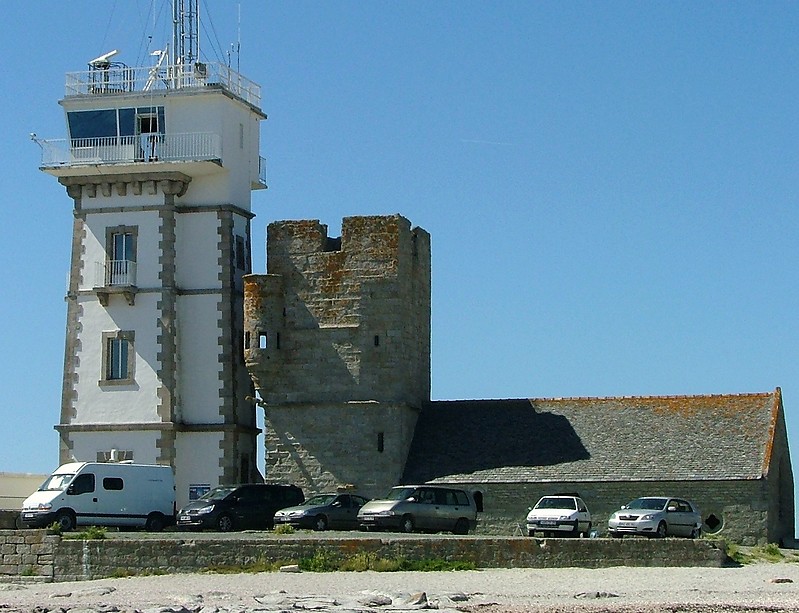 Brittany / Finistere / Pointe de Penmarc`h / Traffic Control Tower (white) & Phare de Penmarc`h (1, old tower to traffic control) 
Author of the photo: [url=https://www.flickr.com/photos/larrymyhre/]Larry Myhre[/url]
Keywords: Penmarch;Bay of Biscay;France;Brittany;Vessel Traffic Service
