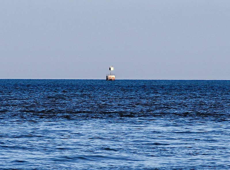 Michigan / Lake St. Clair light no 1
Author of the photo: [url=https://www.flickr.com/photos/selectorjonathonphotography/]Selector Jonathon Photography[/url]
Keywords: Michigan;Lake Saint Clair;Detroit;United States;Offshore