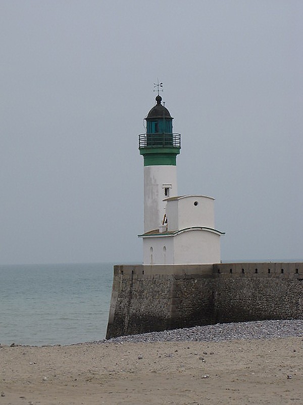 Normandy / Le Tréport / West Jetty Head lighthouse
Author of the photo: [url=https://www.flickr.com/photos/21475135@N05/]Karl Agre[/url]
Keywords: Normandy;Le Treport;France;English channel