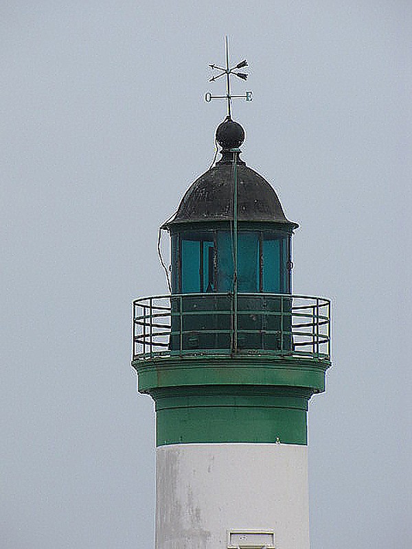 Normandy / Le Tréport / West Jetty Head lighthouse - lantern
Author of the photo: [url=https://www.flickr.com/photos/21475135@N05/]Karl Agre[/url]
Keywords: Normandy;Le Treport;France;English channel;Lantern