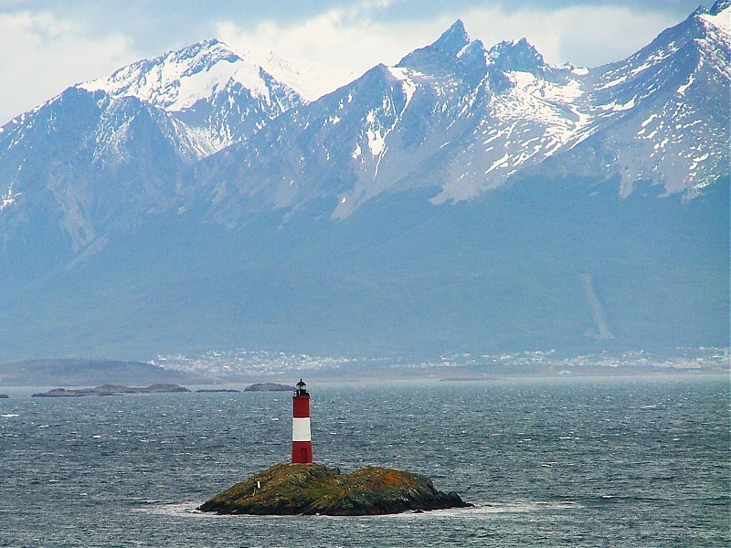 Tierra del Fuego / Beagle Channel / approach Ushuaia / Les Éclaireurs lighthouse
Author of the photo: [url=https://www.flickr.com/photos/larrymyhre/]Larry Myhre[/url]
Keywords: Argentina;Beagle channel;Ushuaia