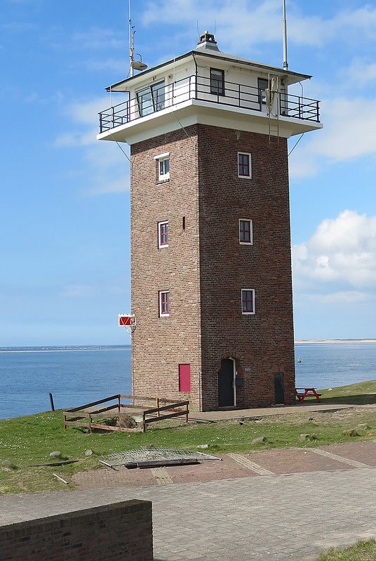 Huisduinen Lighthouse and Vessel Traffic Service tower
Author of the photo: [url=https://www.flickr.com/photos/21475135@N05/]Karl Agre[/url]

Keywords: Den Helder;North sea;Netherlands;Vessel traffic service