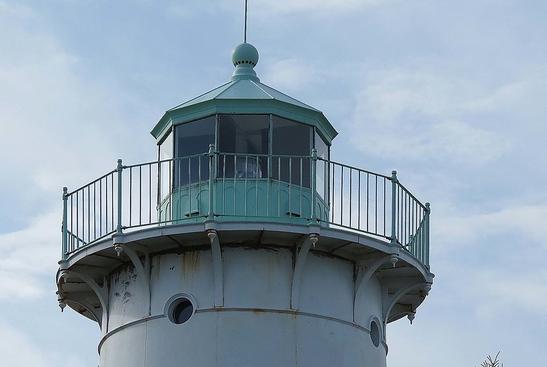 Maine / Little River lighthouse - lantern
Author of the photo: [url=https://www.flickr.com/photos/21475135@N05/]Karl Agre[/url]
Keywords: Maine;Atlantic ocean;United states;Lantern