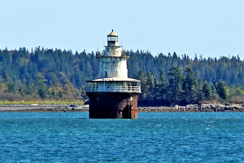 Maine /  Lubec Channel lighthouse
Author of the photo: [url=https://www.flickr.com/photos/archer10/]Dennis Jarvis[/url]
Keywords: Maine;Lubeck;United States;Lubec Channel;Offshore