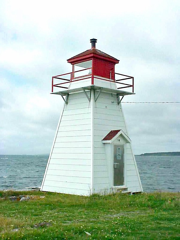Nova Scotia / Marache Point Lighthouse
Author of the photo: [url=https://www.flickr.com/photos/archer10/]Dennis Jarvis[/url]
Keywords: Atlantic ocean;Canada;Nova Scotia