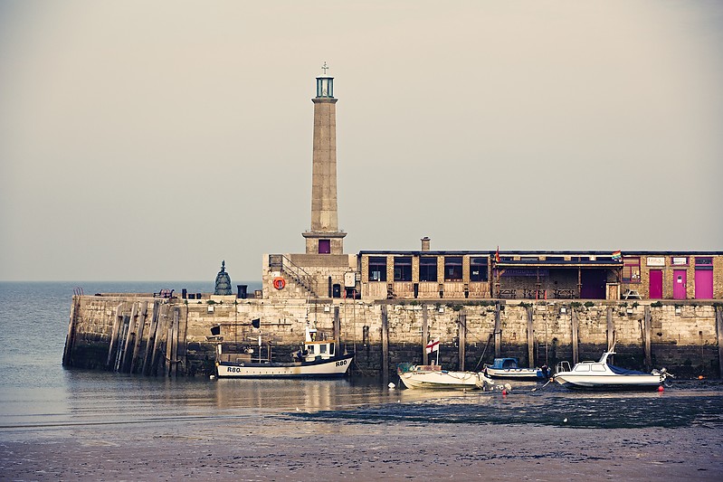East Kent / Margate Pier lighthouse
Author of the photo [url=https://www.flickr.com/photos/vozorom/]vozorom[/url]
Keywords: Margate;North sea;England;United Kingdom