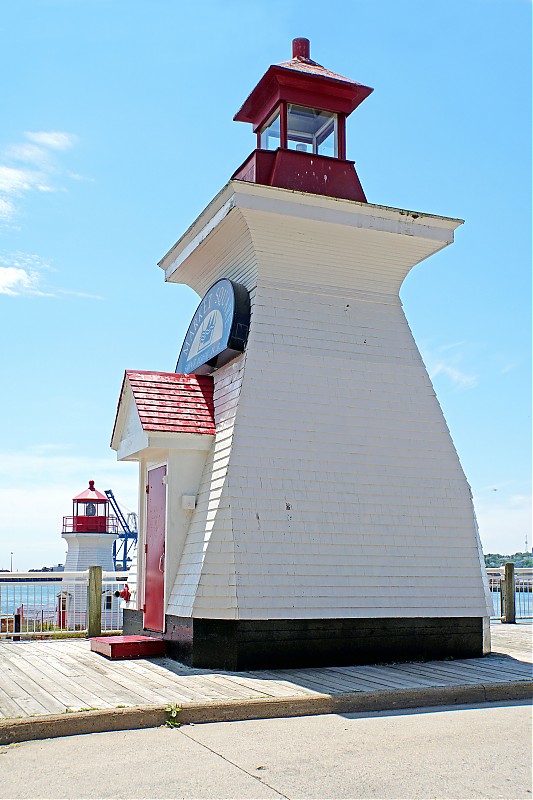 New Brunswick / Saint John Market Square lighthouse (faux)
Author of the photo: [url=https://www.flickr.com/photos/archer10/]Dennis Jarvis[/url]
Keywords: New Brunswick;Canada;Bay of Fundy;Saint John;Faux