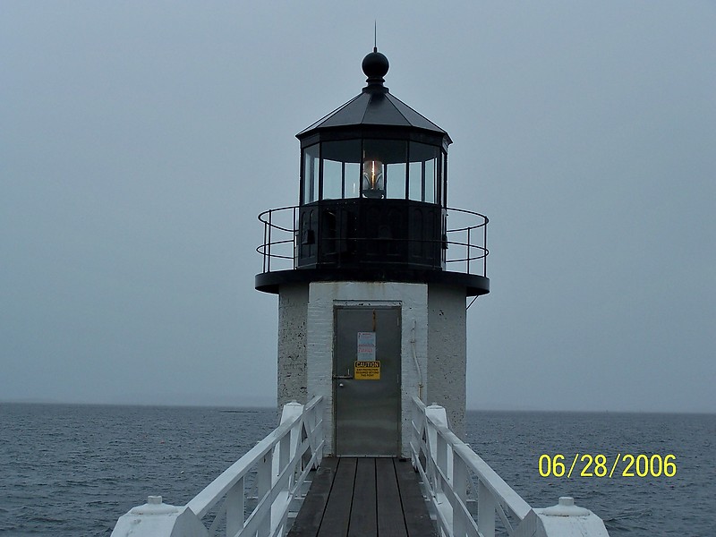 Maine /  Marshall Point lighthouse
Author of the photo: [url=https://www.flickr.com/photos/bobindrums/]Robert English[/url]
Keywords: Maine;United States;Atlantic ocean