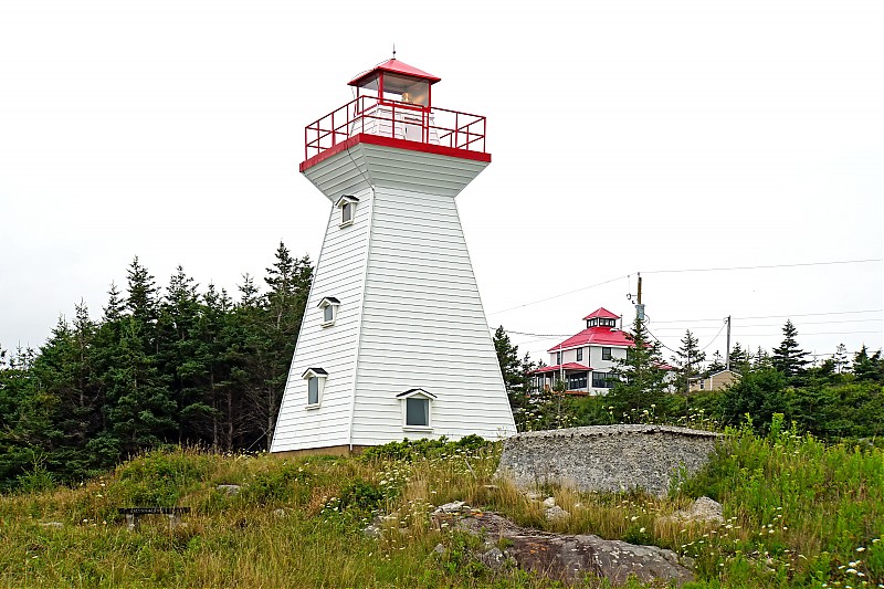 Nova Scotia / Medway Head Lighthouse
Author of the photo: [url=https://www.flickr.com/photos/archer10/]Dennis Jarvis[/url]
Keywords: Canada;Nova Scotia;Atlantic ocean;Port Medway