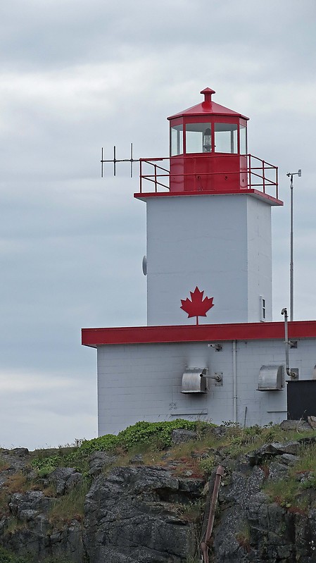 Merry Island Lighthouse
Author of the photo: [url=https://www.flickr.com/photos/21475135@N05/]Karl Agre[/url] 
Keywords: Georgia strait;Canada;British Columbia