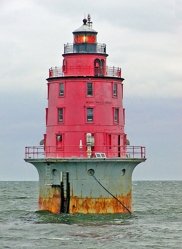 New Jersey / DELAWARE BAY - Miah Maull Shoal - N End Lighthouse
AKA Ship John Shoal lighthouse
Author of the photo: [url=https://www.flickr.com/photos/8752845@N04/]Mark[/url]
Keywords: Delaware Bay;New Jersey;United States;Offshore