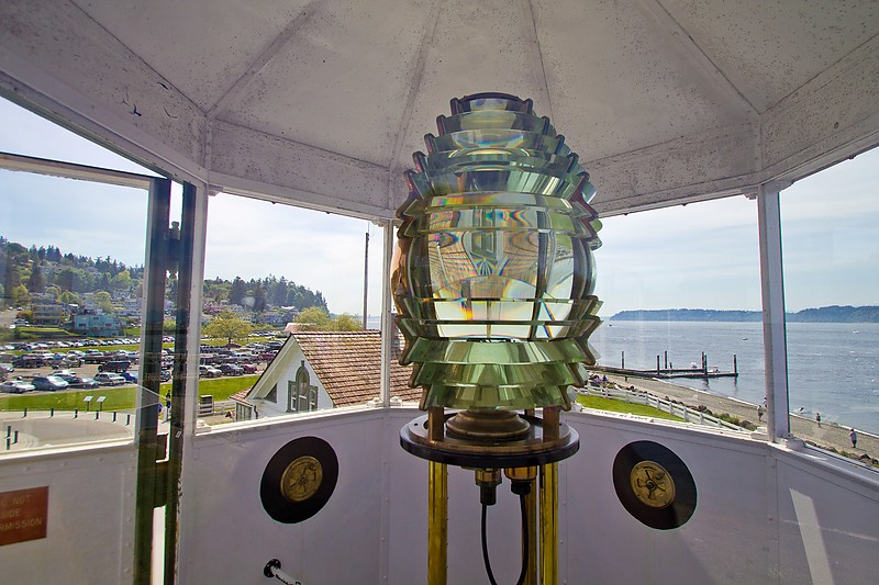 Washington / Mukilteo lighthouse - lamp
Author of the photo: [url=https://jeremydentremont.smugmug.com/]nelights[/url]
Keywords: Seattle;Washington;United States;Lamp