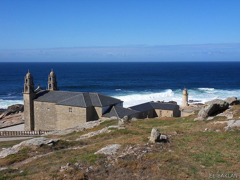 Mixia / Punta de la Barca lighthouse
Tower to the right from Church
Keywords: Galicia;La Coruna;Mixia;Bay of Biscay;Spain
