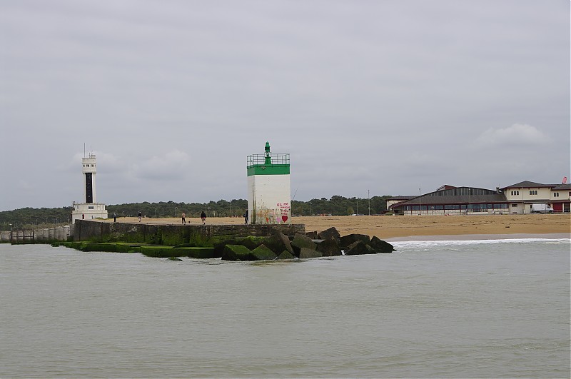 L'Adour River South Jetty Light
on a distance - signal station
Keywords: France;Aquitaine;Bay of Biscay