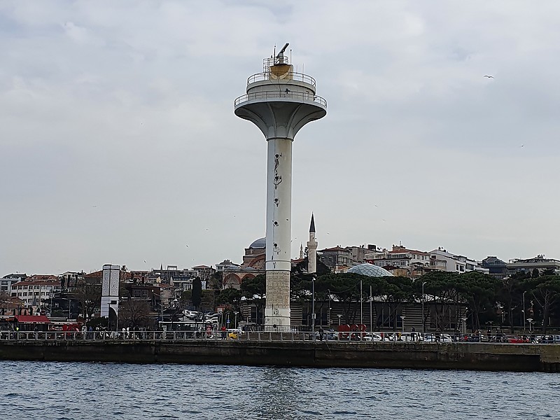 Radar tower Oskudar of the Bosphorus Vessel Traffic Service
Keywords: Istanbul;Vessel Traffic Service;Bosphorus;Turkey