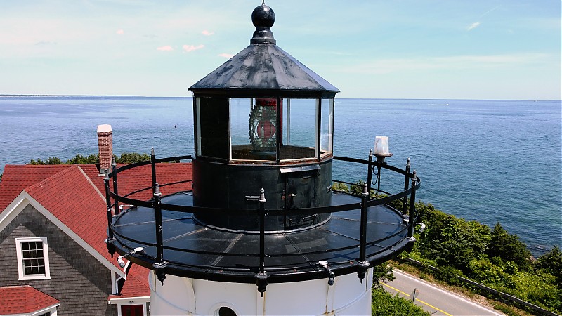 Massachusetts / Nobska lighthouse
Author of the photo: [url=https://www.flickr.com/photos/31291809@N05/]Will[/url]
Keywords: United States;Massachusetts;Atlantic ocean;Aerial;Lantern
