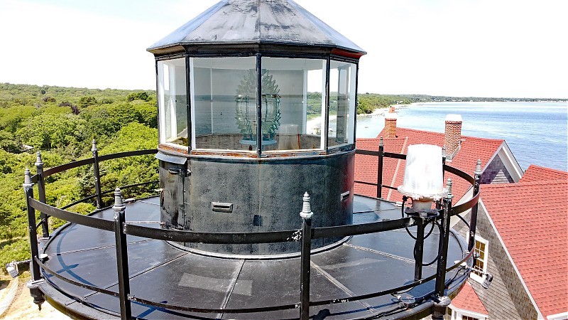 Massachusetts / Nobska lighthouse
Author of the photo: [url=https://www.flickr.com/photos/31291809@N05/]Will[/url]
Keywords: United States;Massachusetts;Atlantic ocean;Aerial;Lantern