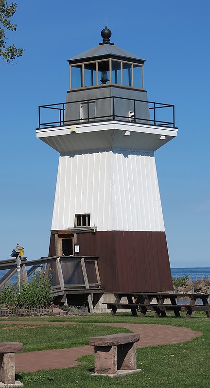 New York / Oak Orchard Harbor (replica)
Author of the photo: [url=https://www.flickr.com/photos/21475135@N05/]Karl Agre[/url]
Keywords: New York;Lake Ontario;United States