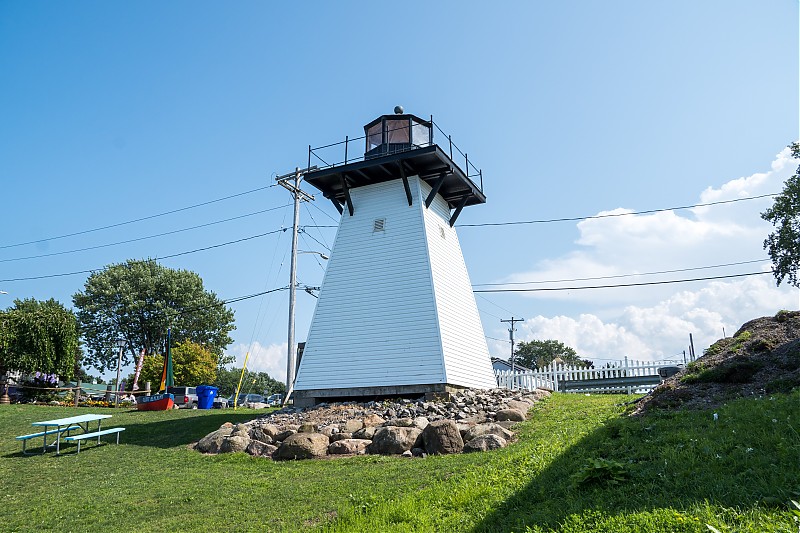 New York / Olcott lighthouse (replica)
Author of the photo: [url=https://www.flickr.com/photos/selectorjonathonphotography/]Selector Jonathon Photography[/url]
Keywords: New York;Olcott;Lake Ontario;United States