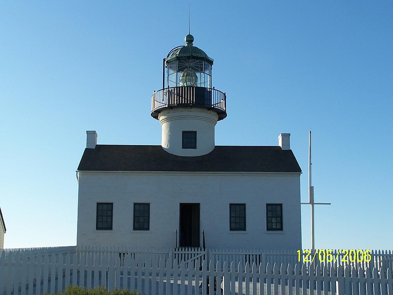 California / Point Loma lighthouse (old)
Author of the photo: [url=https://www.flickr.com/photos/bobindrums/]Robert English[/url]

Keywords: United States;Pacific ocean;California;San Diego