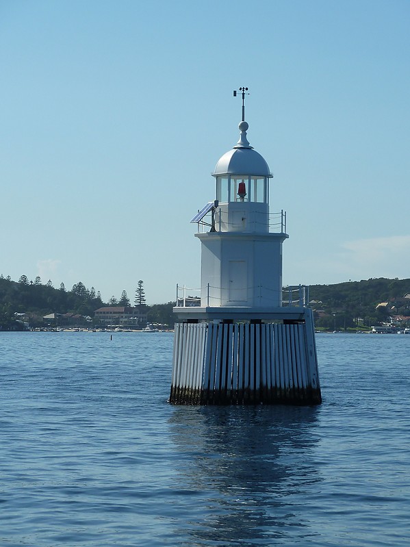 Sydney Harbour / Western Channel Pile Light
Keywords: Sydney;Australia;Sydney harbour;Tasman sea;Offshore;New South Wales