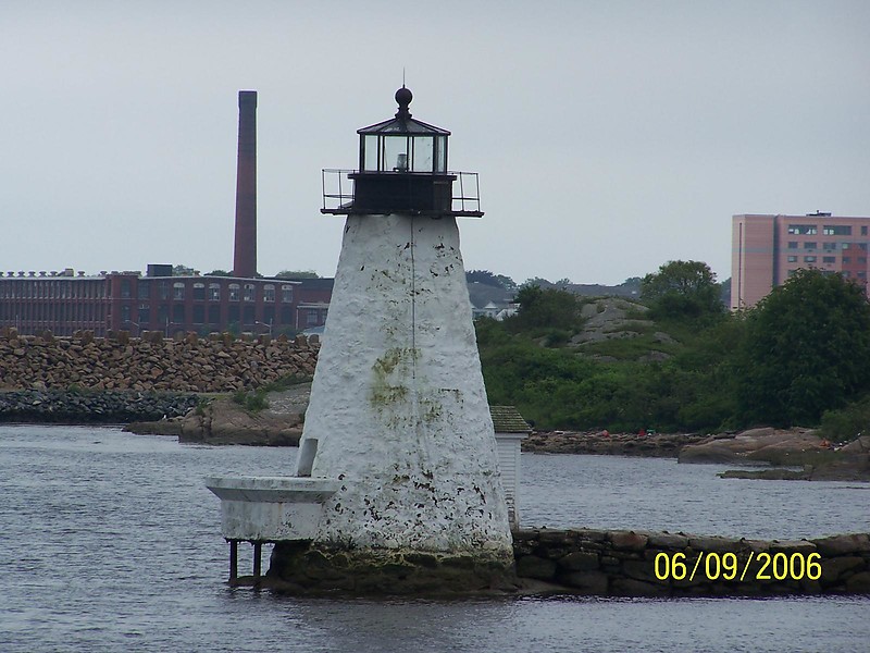Massachusetts / New Bedford / Palmer Island lighthouse
Author of the photo: [url=https://www.flickr.com/photos/bobindrums/]Robert English[/url]
Keywords: Massachusetts;New Bedford;United States