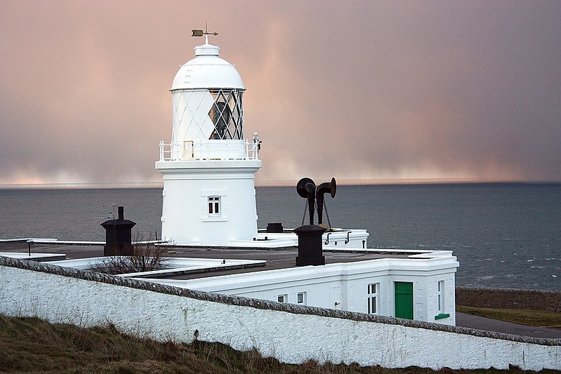 Cornwall / Pendeen lighthouse
Author of the photo: [url=https://www.flickr.com/photos/34919326@N00/]Fin Wright[/url]
Keywords: Cornwall;England;United Kingdom;Celtic sea