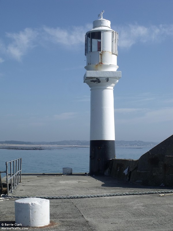 Penzance South Pier lighthouse
Author of the photo: [url=http://www.marinetraffic.com/ais/showallthumbs.aspx?copyright=Barrie%20Clark]Barrie Clark[/url]
Keywords: Penzance;Cornwall;England;United Kingdom;English channel