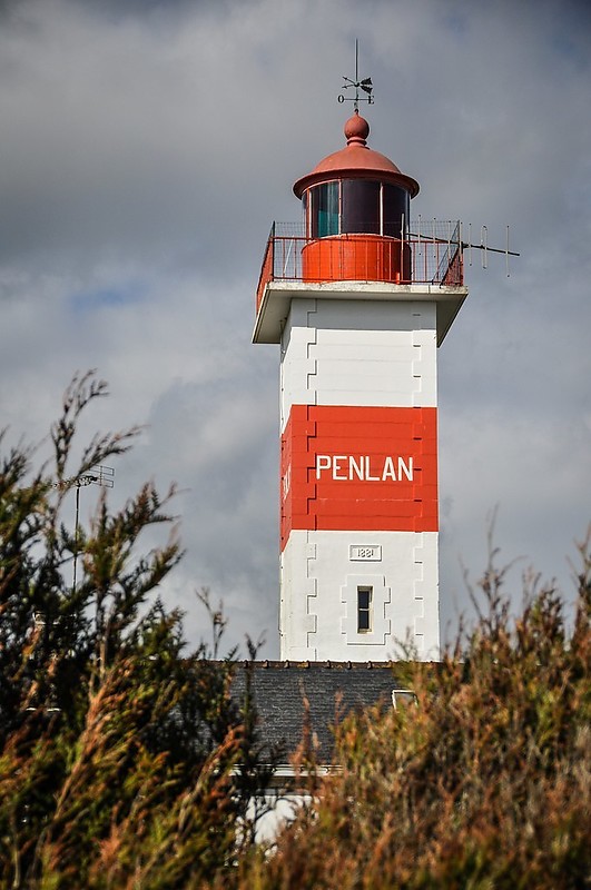 Morbihan / Penlan lighthouse
Author of the photo: [url=https://www.flickr.com/photos/48489192@N06/]Marie-Laure Even[/url]

Keywords: Morbihan;France;Penlan;Bay of Biscay