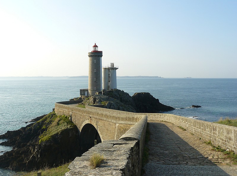 Phare du Petit Minou
Permission granted by [url=http://forum.shipspotting.com/index.php?action=profile;u=20390]Michel FLOCH[/url]
Keywords: Brest;France;Bay of Biscay