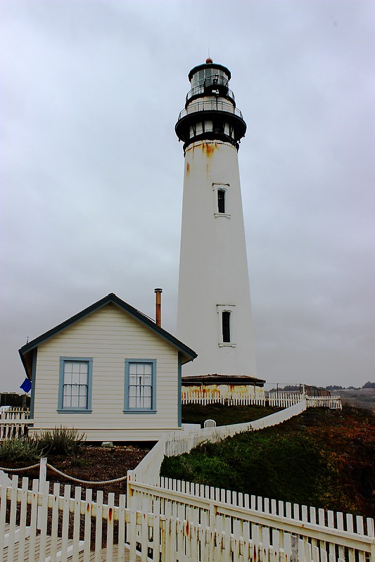 California / Pigeon point lighthouse
Author of the photo: [url=https://www.flickr.com/photos/31291809@N05/]Will[/url]
Keywords: United States;Pacific ocean;California;San Francisco