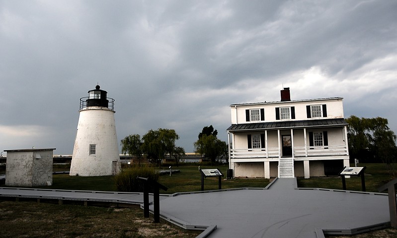 Maryland / Piney Point lighthouse
Author of the photo: [url=https://www.flickr.com/photos/lighthouser/sets]Rick[/url]
Keywords: United States;Maryland;Chesapeake bay